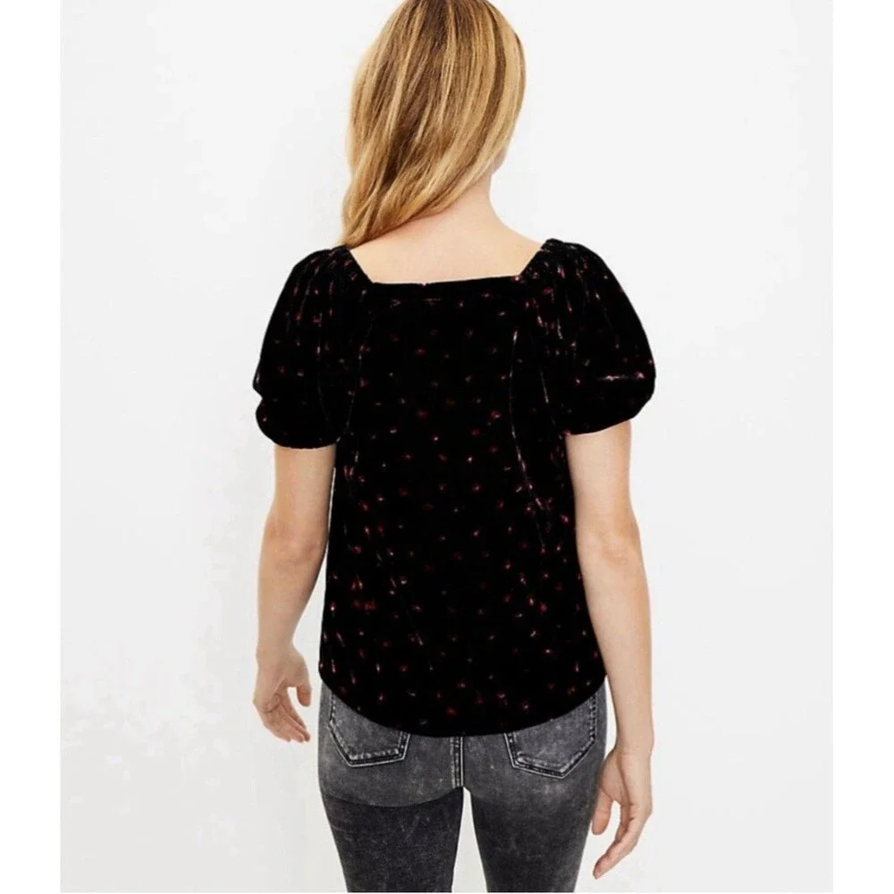 NWT Loft Ann Taylor Black Floral Velvet Puff Sleeve Top Sweetheart Neck Size MP